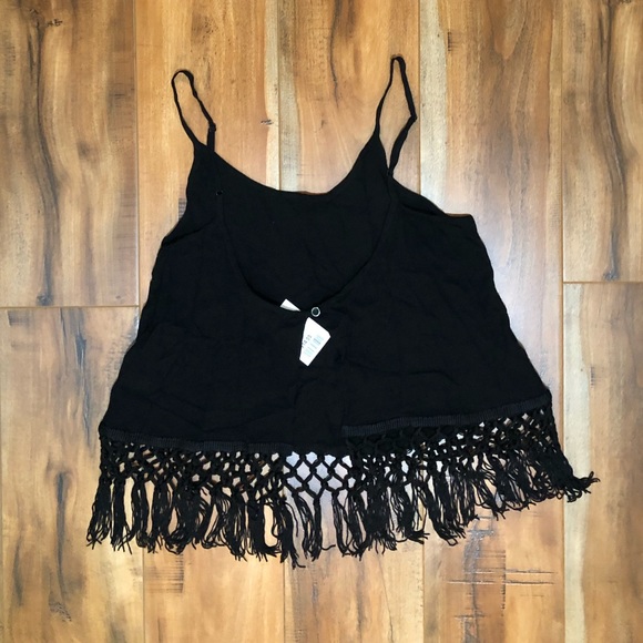 MONTEAU | Black Tassel Top - Picture 2 of 3